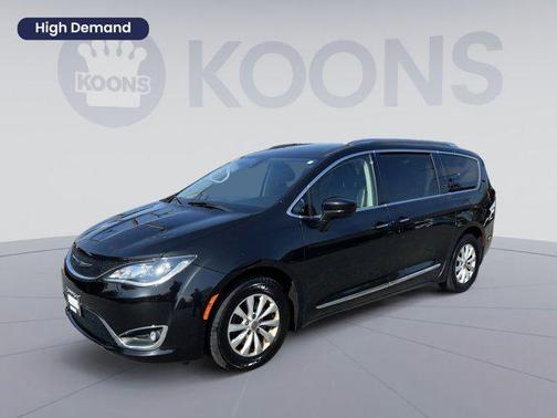 2018 Chrysler Pacifica Touring-L
