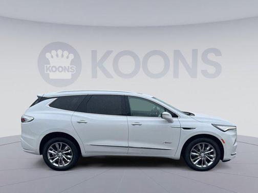 2022 Buick Enclave AWD Avenir