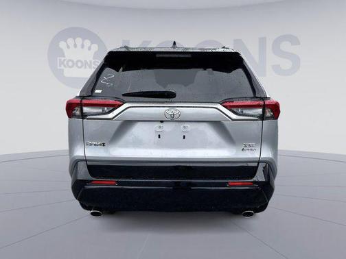 2025 Toyota RAV4 Hybrid SE