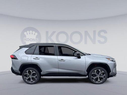 2025 Toyota RAV4 Hybrid SE