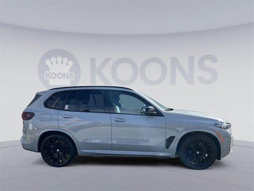 2024 BMW X5 M60i