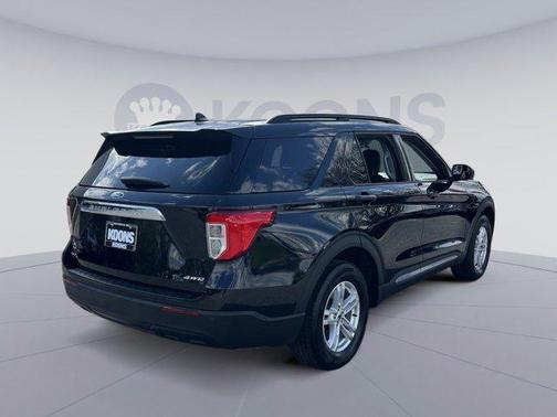 AGATE BLACK METALLIC 2023 Ford Explorer XLT