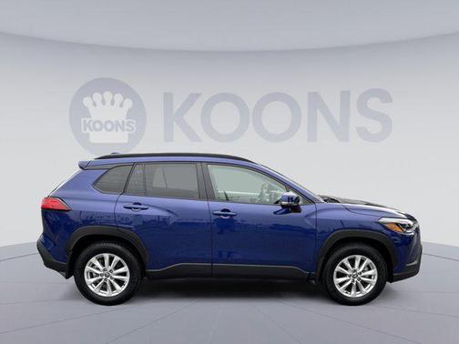 2024 Toyota Corolla Cross LE