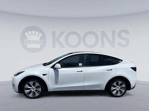 2023 Tesla Model Y Long Range Dual Motor All-Wheel Drive