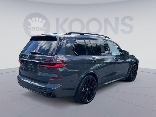 Dravit Grey Metallic 2024 BMW X7 M60i