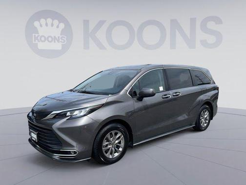 2021 Toyota Sienna XLE 7 Passenger