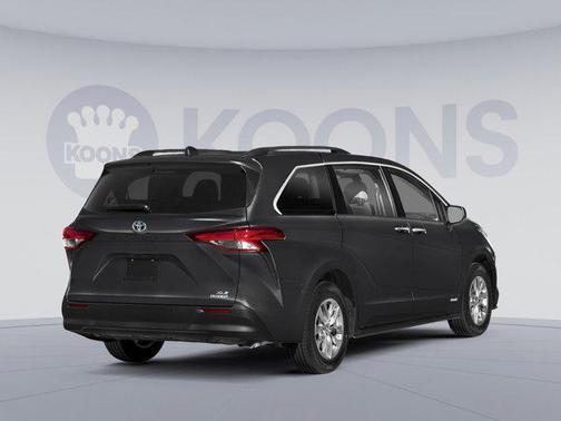 2025 Toyota Sienna XLE 7 Passenger
