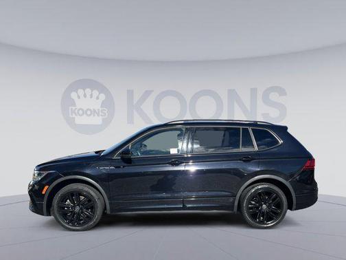 2022 Volkswagen Tiguan 2.0T SE R-Line Black 4MOTION