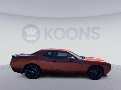 Sinamon Stick 2022 Dodge Challenger R/T