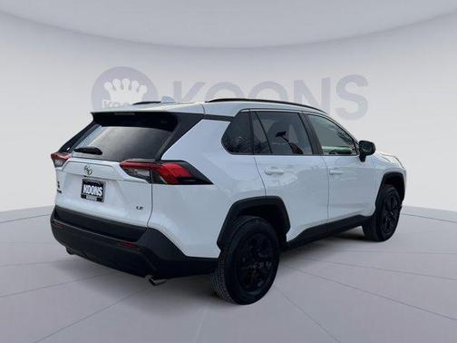 2021 Toyota RAV4 LE
