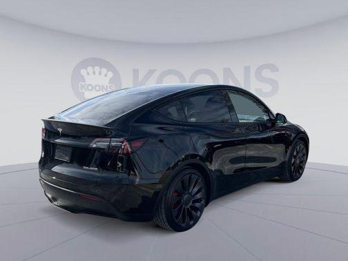 2024 Tesla Model Y Performance Dual Motor All-Wheel Drive