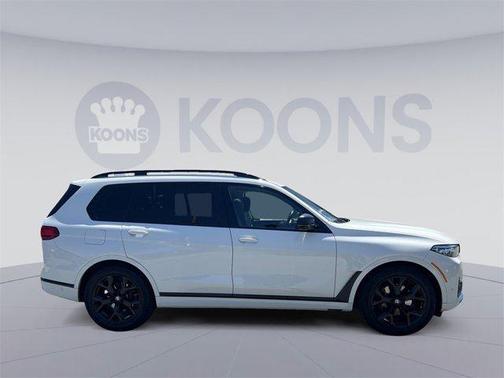 2022 BMW X7 xDrive40i