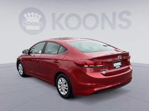 2018 Hyundai ELANTRA SE