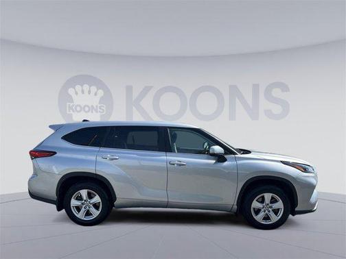2023 Toyota Highlander LE