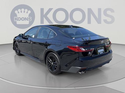 Midnight Black Metallic 2025 Toyota Camry SE