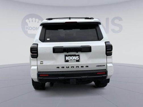 2025 Toyota 4Runner Hybrid Platinum