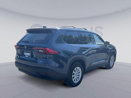 Storm Cloud 2024 Toyota Grand Highlander XLE