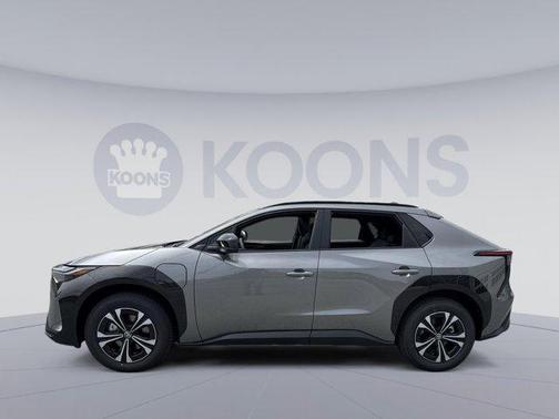 2025 Toyota bZ4X XLE