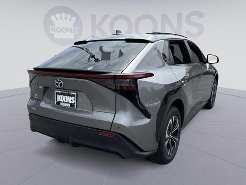 2025 Toyota bZ4X XLE