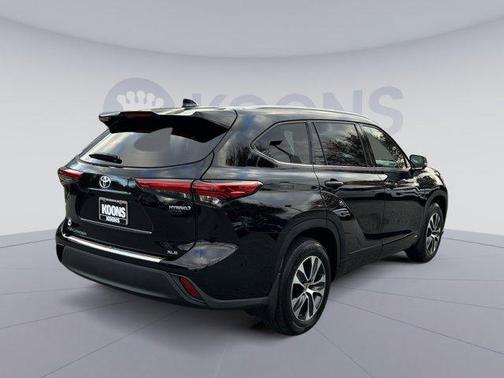 2020 Toyota Highlander Hybrid XLE