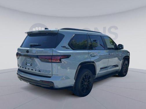 2024 Toyota Sequoia Platinum