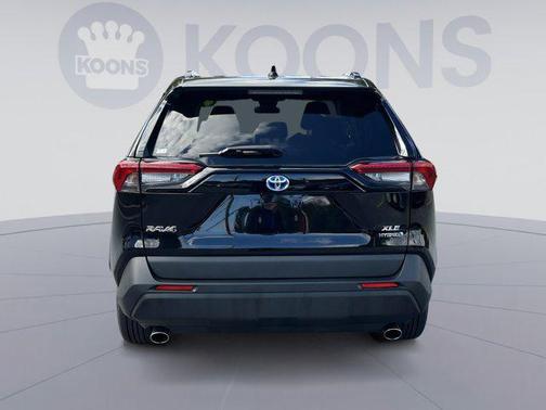 2024 Toyota RAV4 Hybrid XLE