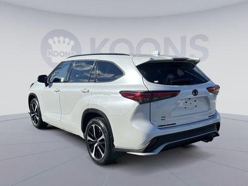 2022 Toyota Highlander XSE