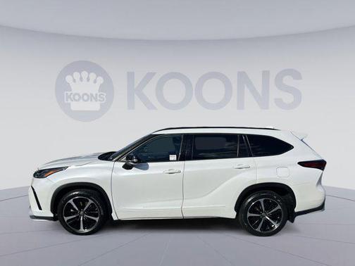 2022 Toyota Highlander XSE