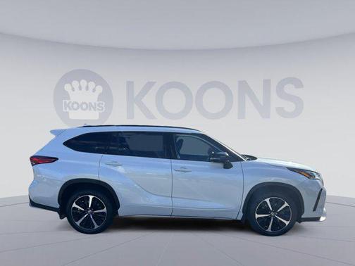 2022 Toyota Highlander XSE