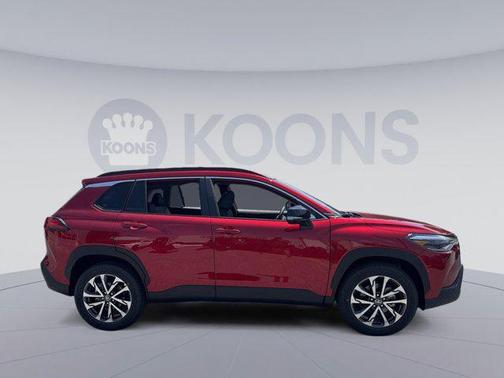 2025 Toyota Corolla Cross XLE