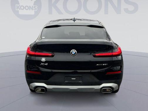 2023 BMW X4 xDrive30i