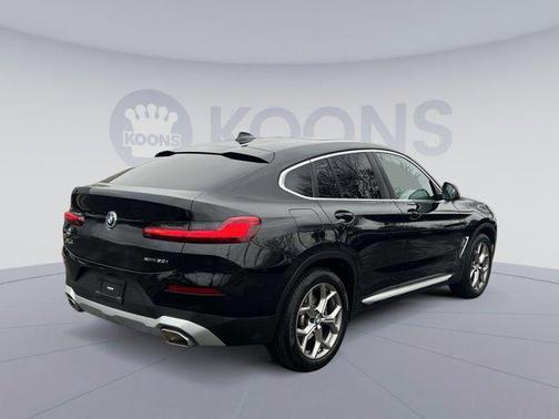2023 BMW X4 xDrive30i