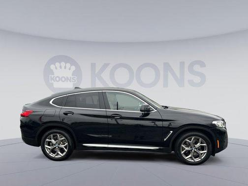 2023 BMW X4 xDrive30i