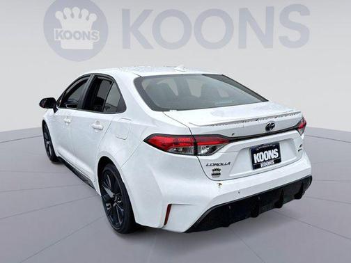 2025 Toyota Corolla Hybrid SE