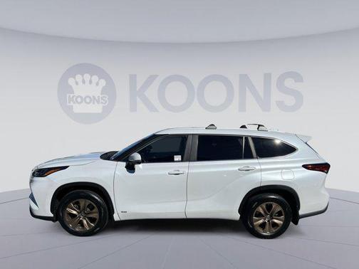 2023 Toyota Highlander Hybrid XLE