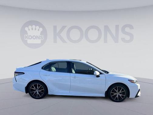 2023 Toyota Camry SE