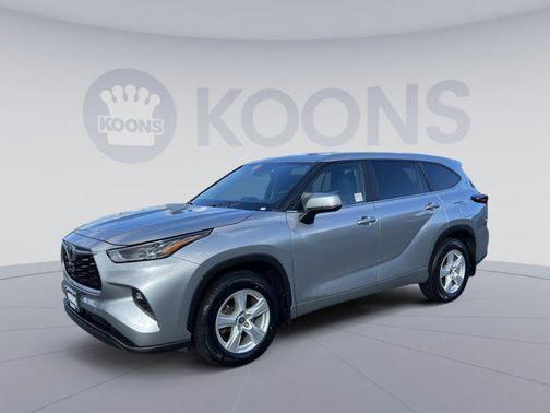 2024 Toyota Highlander LE