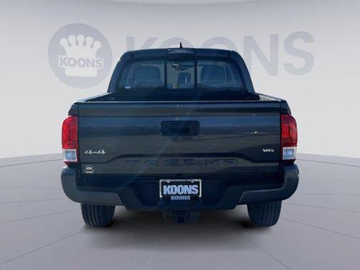 2017 Toyota Tacoma SR