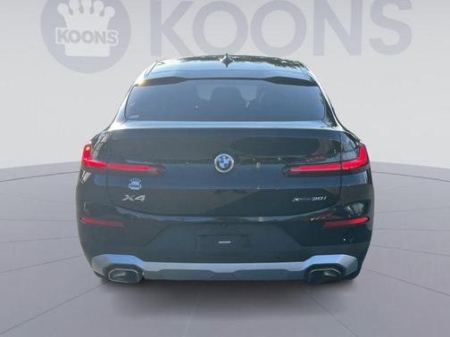 2023 BMW X4 xDrive30i