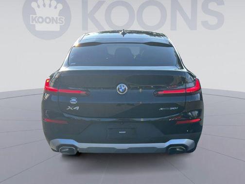 2023 BMW X4 xDrive30i