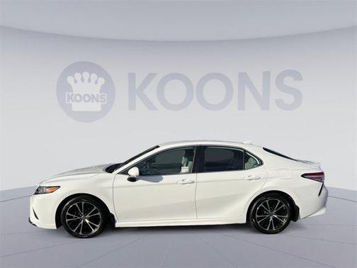 2020 Toyota Camry SE