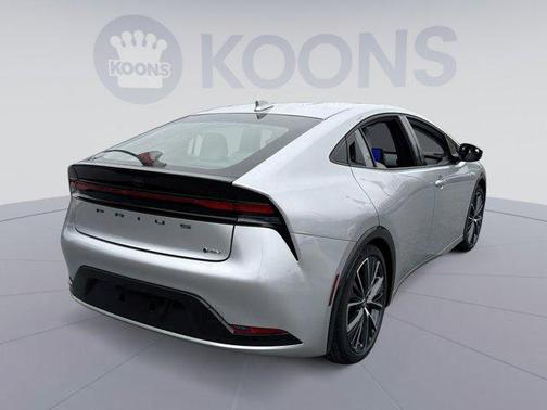 2025 Toyota Prius XLE