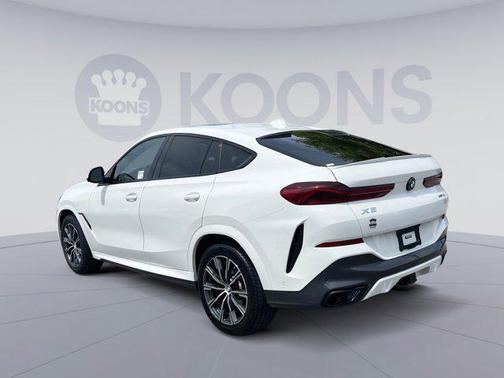 2022 BMW X6 xDrive40i