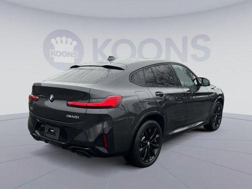 2023 BMW X4 M40i