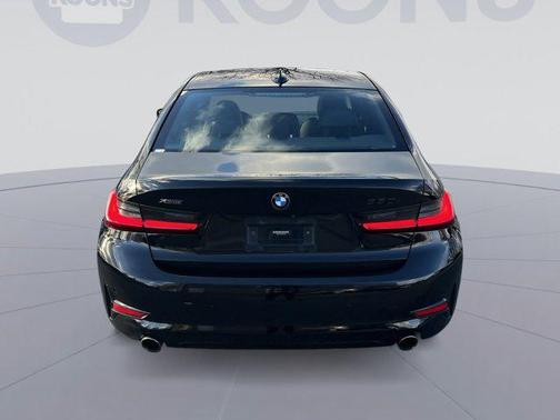2021 BMW 330 xDrive