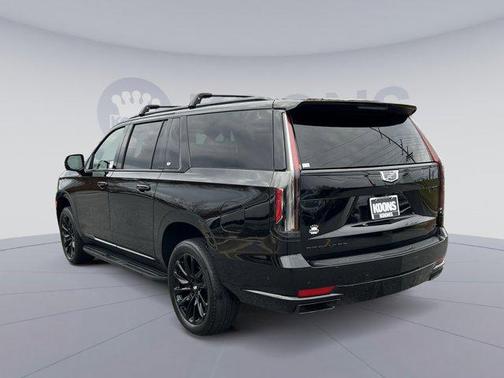 2023 Cadillac Escalade ESV Sport Platinum