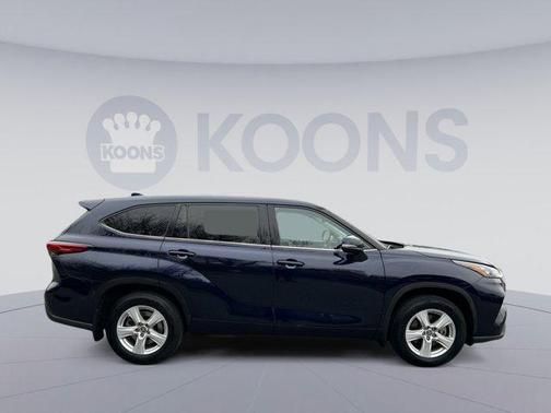 2020 Toyota Highlander LE