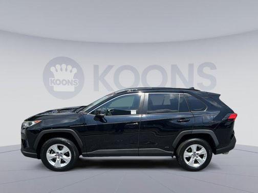 2021 Toyota RAV4 Hybrid XLE