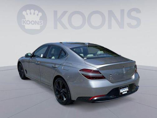 2023 Genesis G70 2.0T RWD