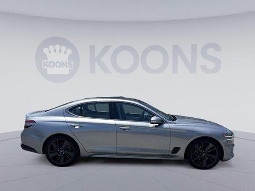 2023 Genesis G70 2.0T RWD